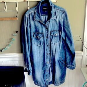 Worn three times. Great new condition. 3/4 jacket.